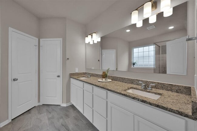 Building Photo - 2713 Sagedale Dr