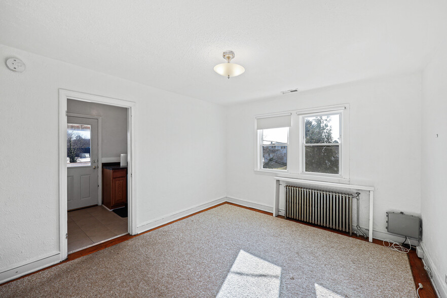 Dining Room - 5107 Leeds Ave