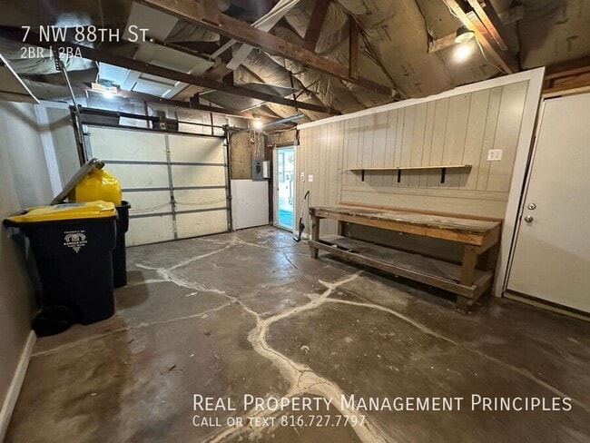 Building Photo - 7 NW 88th St