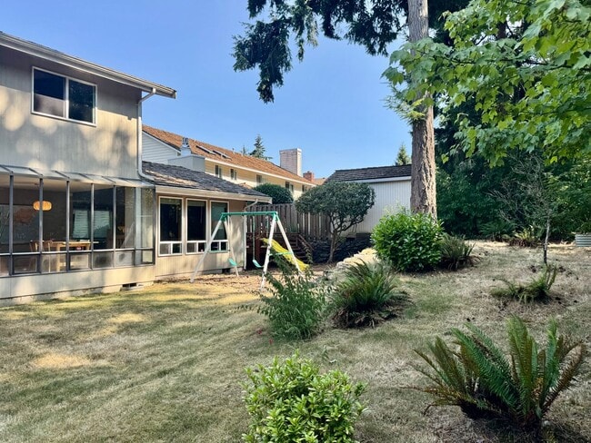 Building Photo - Cul-De-Sac Home