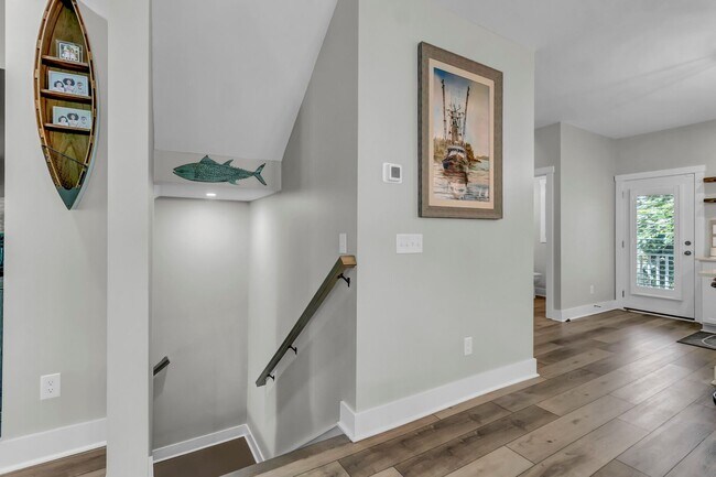 Building Photo - 123 Sabal Ct