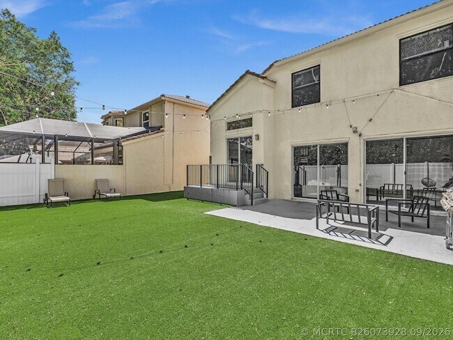 Building Photo - 7834 Oak Grove Cir