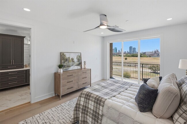 Building Photo - 408 Vista Buena Trl