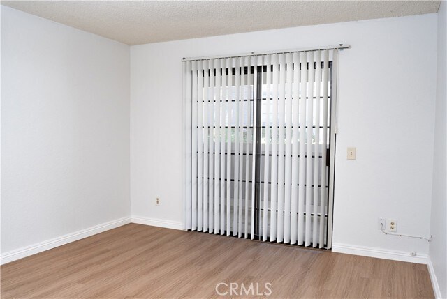 Building Photo - 225 Evergreen Ct