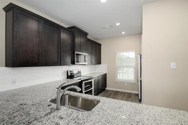 Building Photo - 282 Moonstone Way