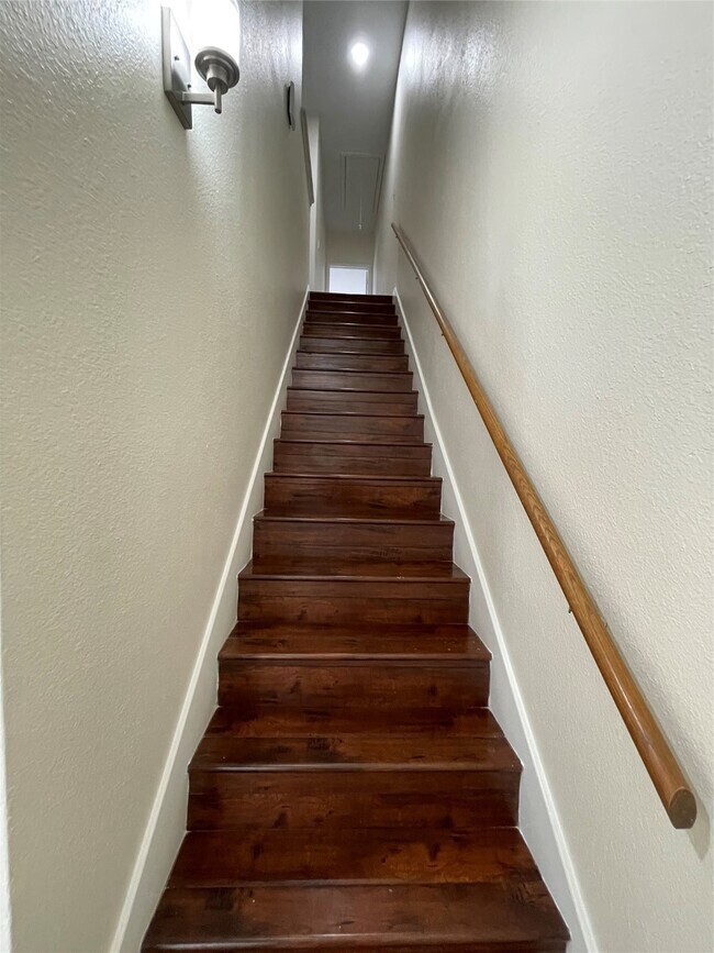 Building Photo - 640 Wilcrest Dr