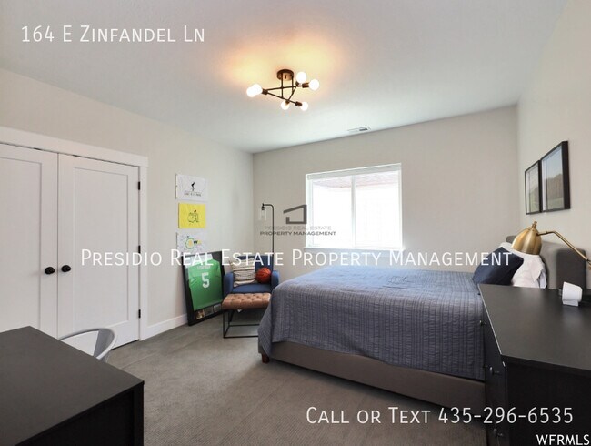 Building Photo - 164 E Zinfandel Ln