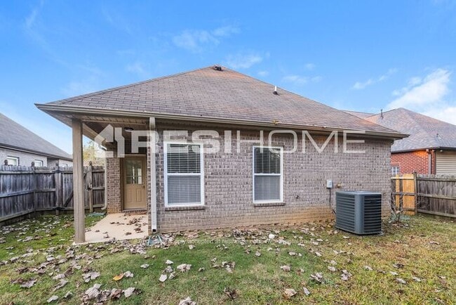 Building Photo - 6549 Southern Trace Dr