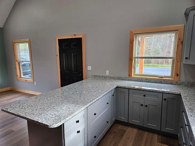 Building Photo - 22 Steele Dr