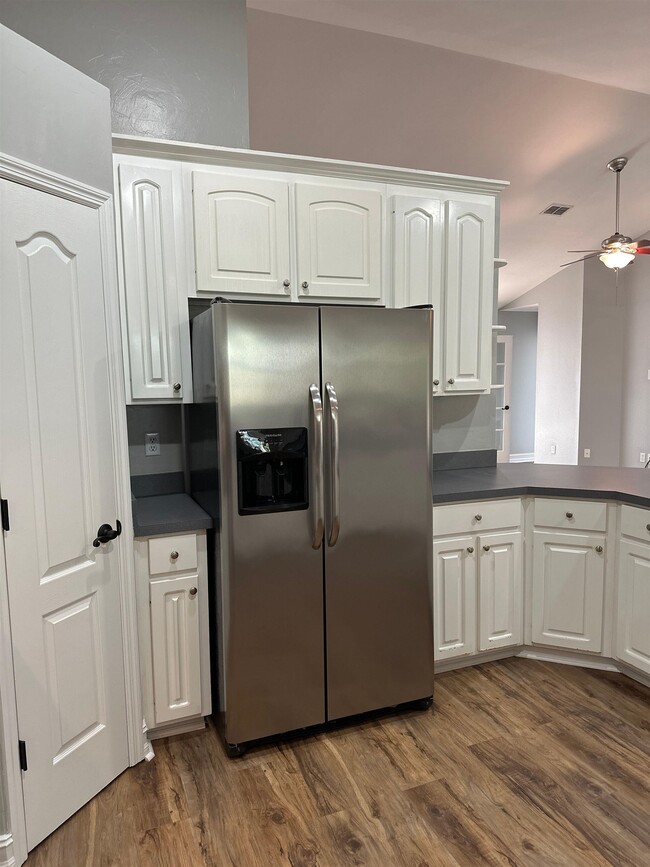 Building Photo - 3474 Paces Ferry Rd