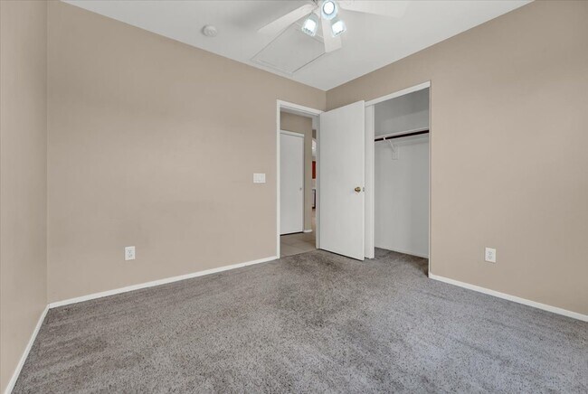 Building Photo - 11073 Zampino St
