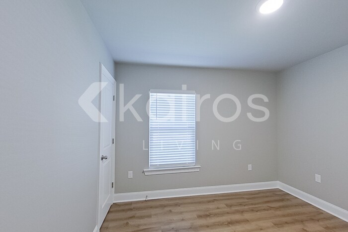 Building Photo - 13808 Pinyon Dr