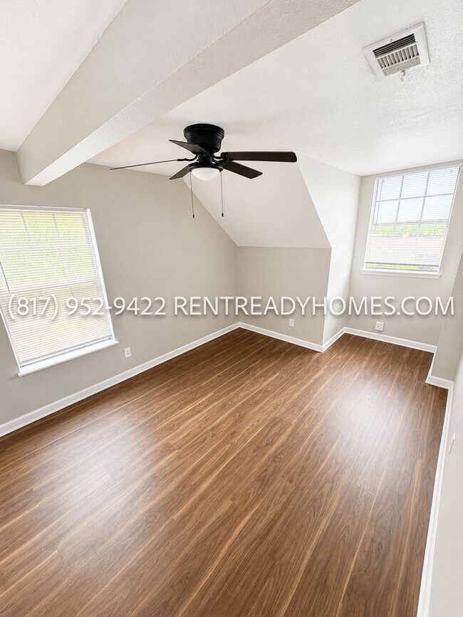 Building Photo - 3811 O B Crowe Dr
