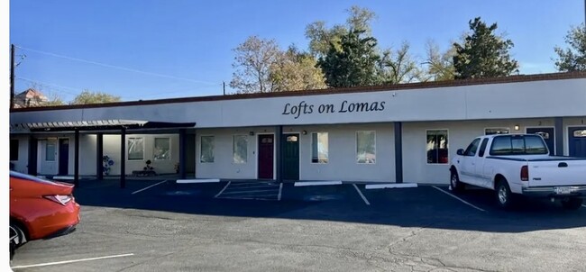 Building Photo - 1020 Lomas Blvd NW