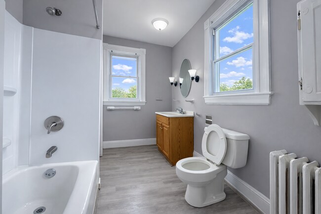 Building Photo - 2604 Hamilton Ave