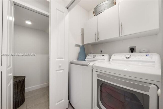 Building Photo - 23412 SW 131st Ave