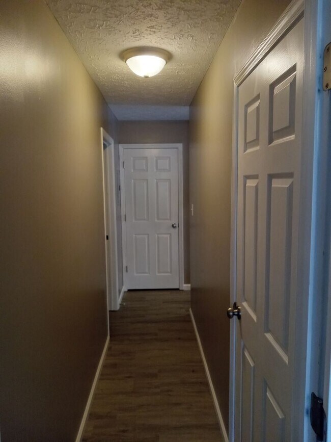 Building Photo - Condo for Rent