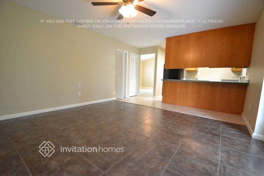 Building Photo - 1648 Raymore St NW