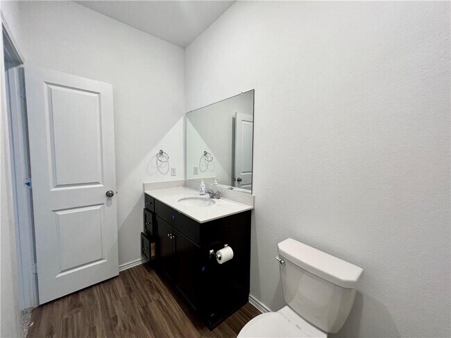 Building Photo - 1204 Rio Frio Ln