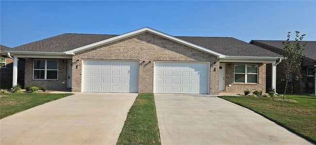 Primary Photo - 622 NW 69th Ave
