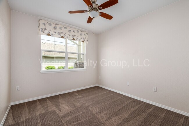 Building Photo - 9335 Amison Cir