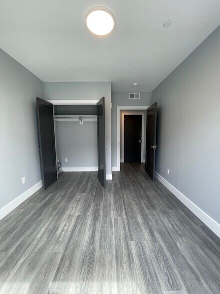 Building Photo - 367 Western Ave