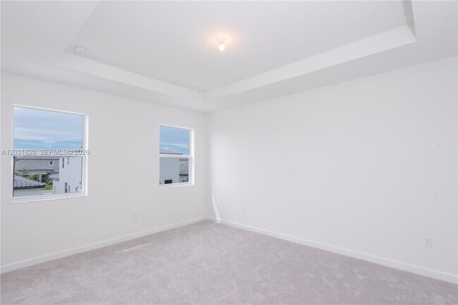 Building Photo - 2636 SE 8 CT