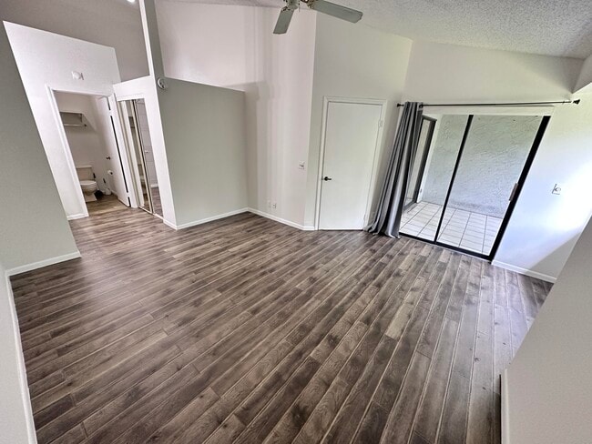 Building Photo - 306 Harbour Pointe Way