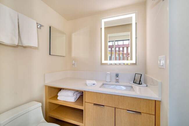 Building Photo - Modern Elegancy at Makali'i in Wailea – Finely Furnished 3 Bedrooms / 3 Bathrooms