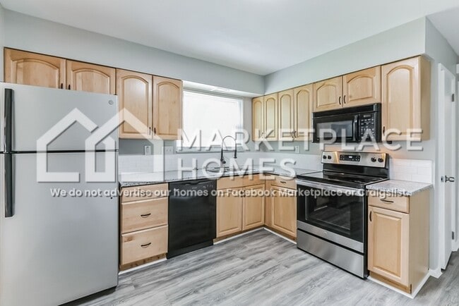 Building Photo - 1608 Tonopah Dr