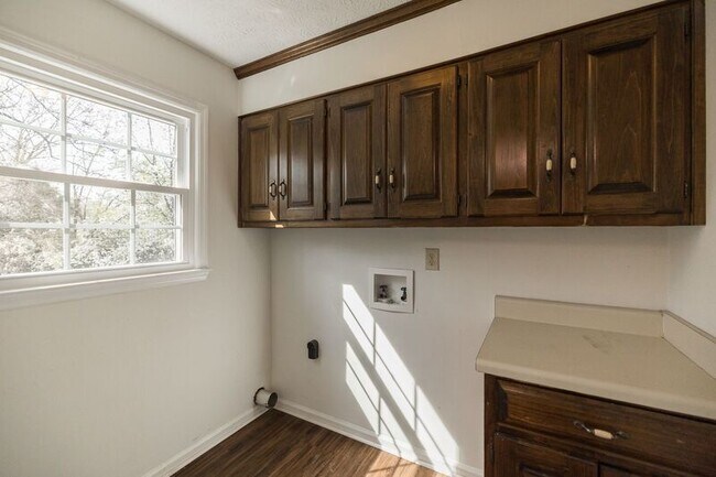 Building Photo - 110 Breckenridge Ln