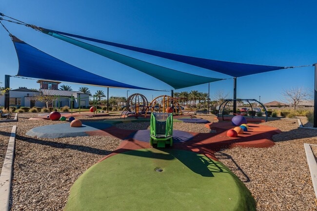 Building Photo - Large Home with Perfect Location in Cadence