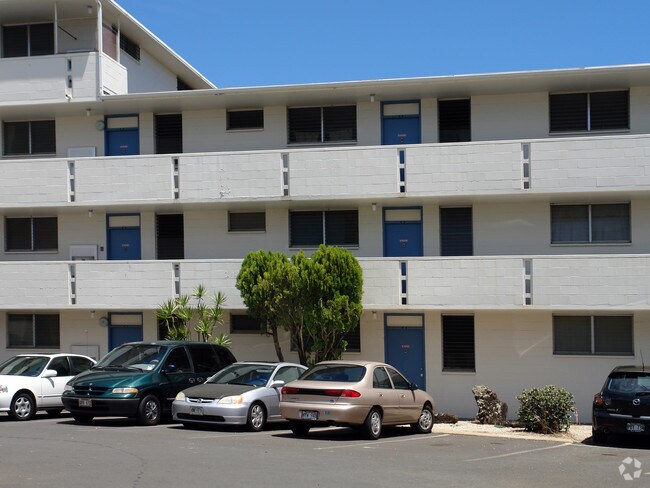 Building Photo - 2636 Maunawai Pl