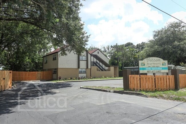 Primary Photo - 1828 Blossom Ter