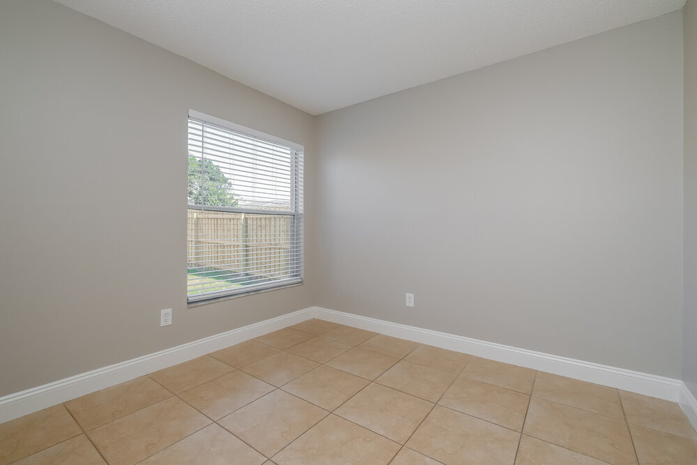 Building Photo - 1540 Chepacket St