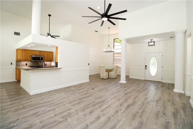 Building Photo - 311 31st St NW