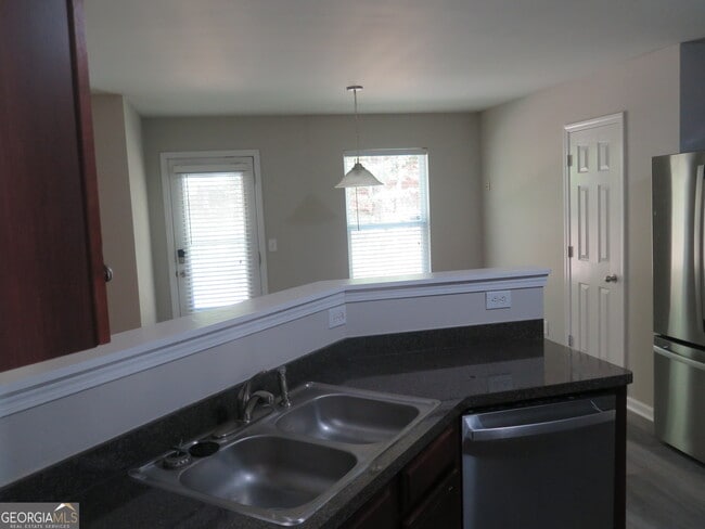 Building Photo - 2510 Wrangler Dr