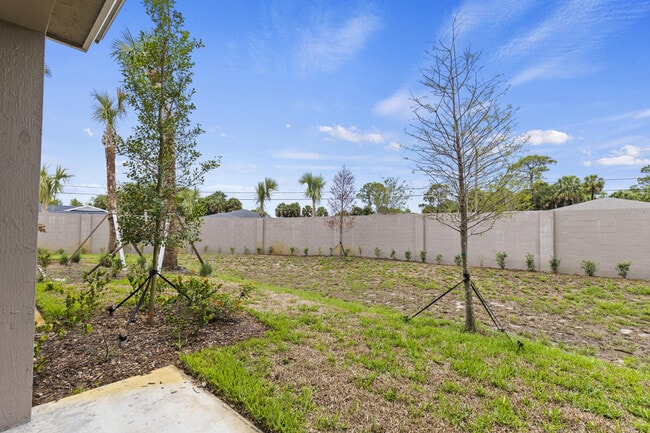 Building Photo - 4498 SW Port St Lucie Blvd