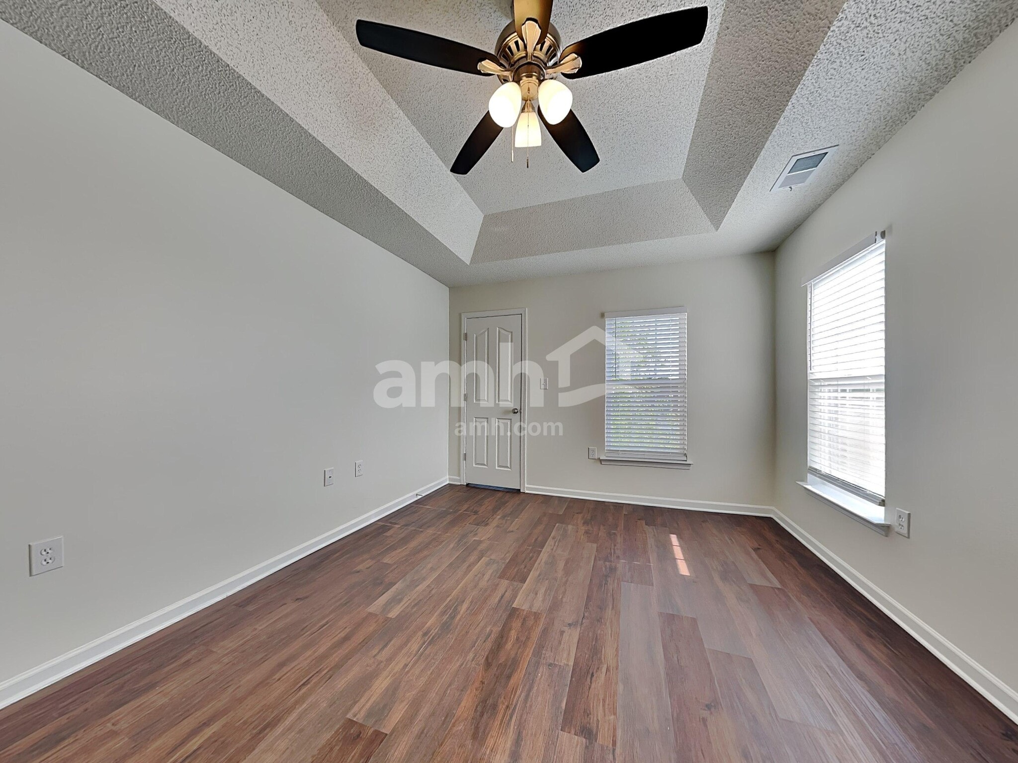 Building Photo - 7026 Blithe Low Pl