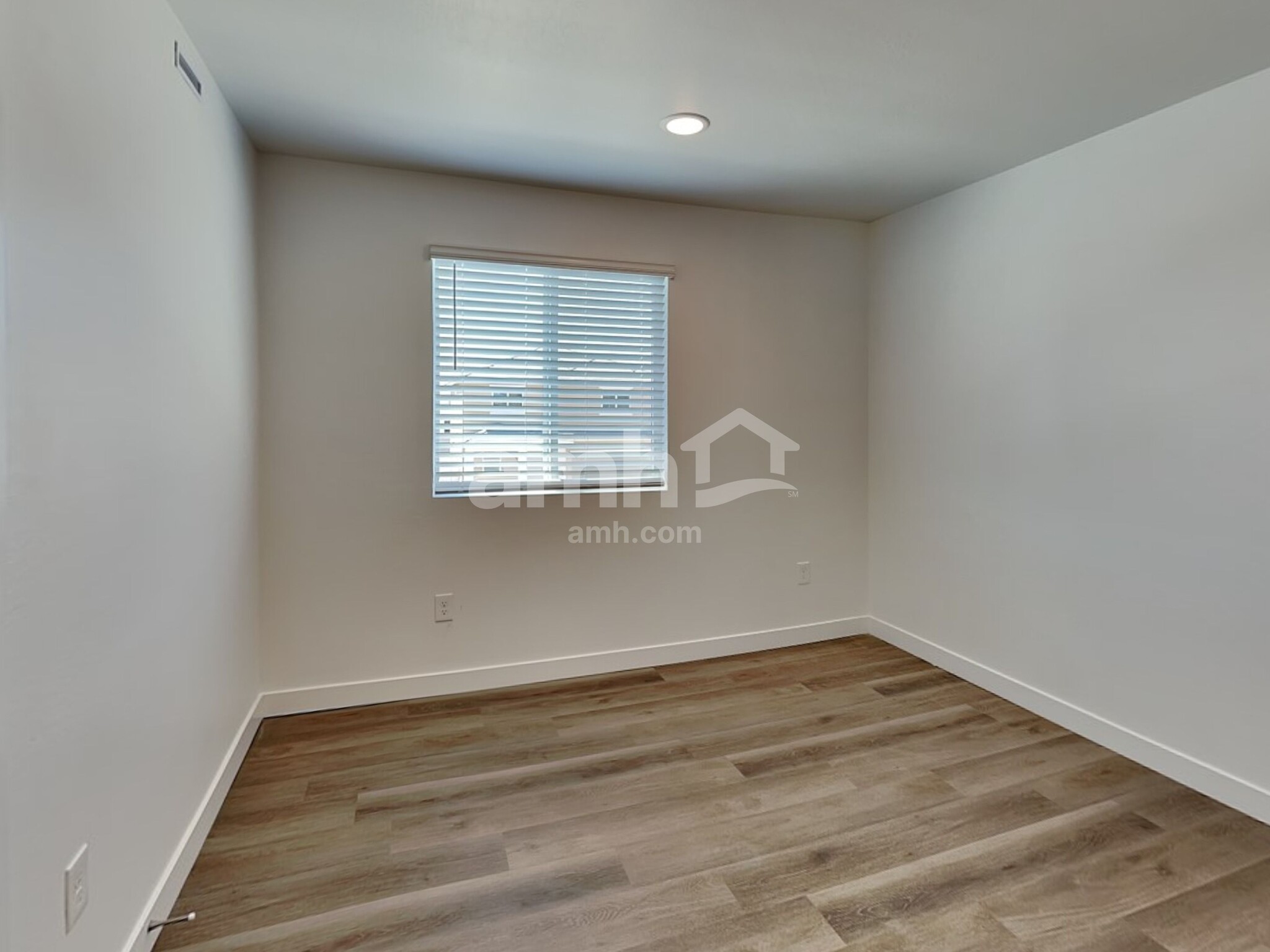 Building Photo - 12519 W Flynn Ln