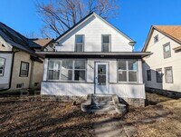 Building Photo - 3620 Pillsbury Ave