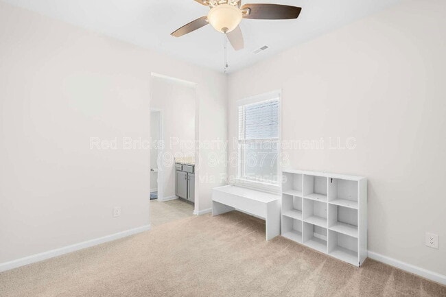 Building Photo - 104 Winterberry St