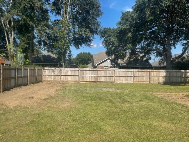 Building Photo - 15035 S Shadow Creek Dr