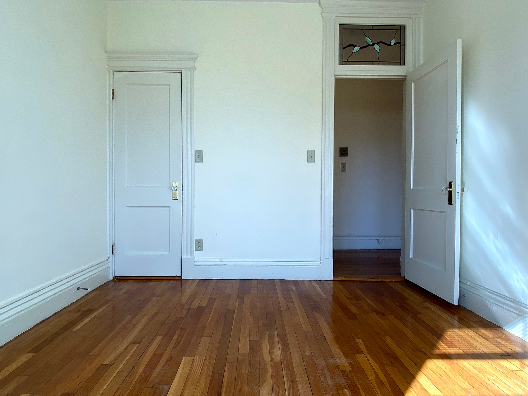 Building Photo - 102 Queensberry St