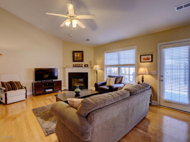 Building Photo - Wedgewood at Lanvale lovely home with 4th ...