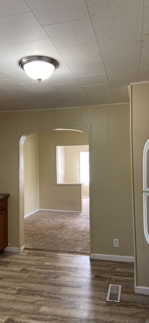 Building Photo - 2 BR/1.5 Bath Single Family Home In Goshen!