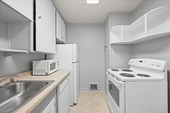 Building Photo - 1405/1407 Marshall Ave.