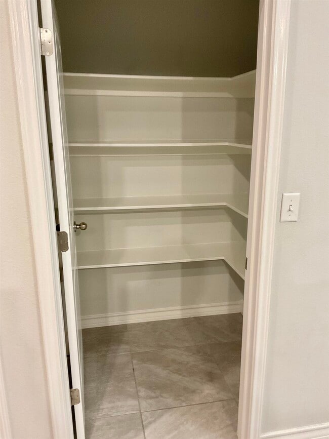 Building Photo - 5412 Capilla St