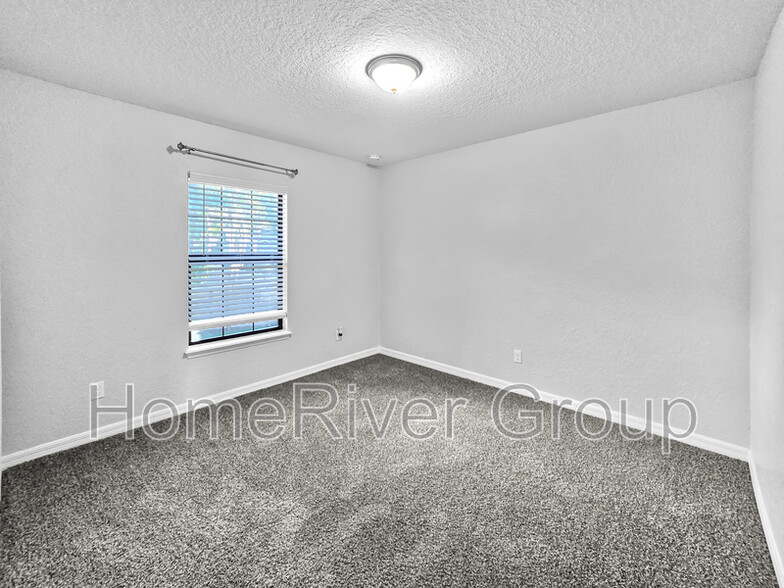 Building Photo - 4724 NW 81st Ct