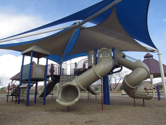Building Photo - NEWER HOME (less than two years old) IN RA...